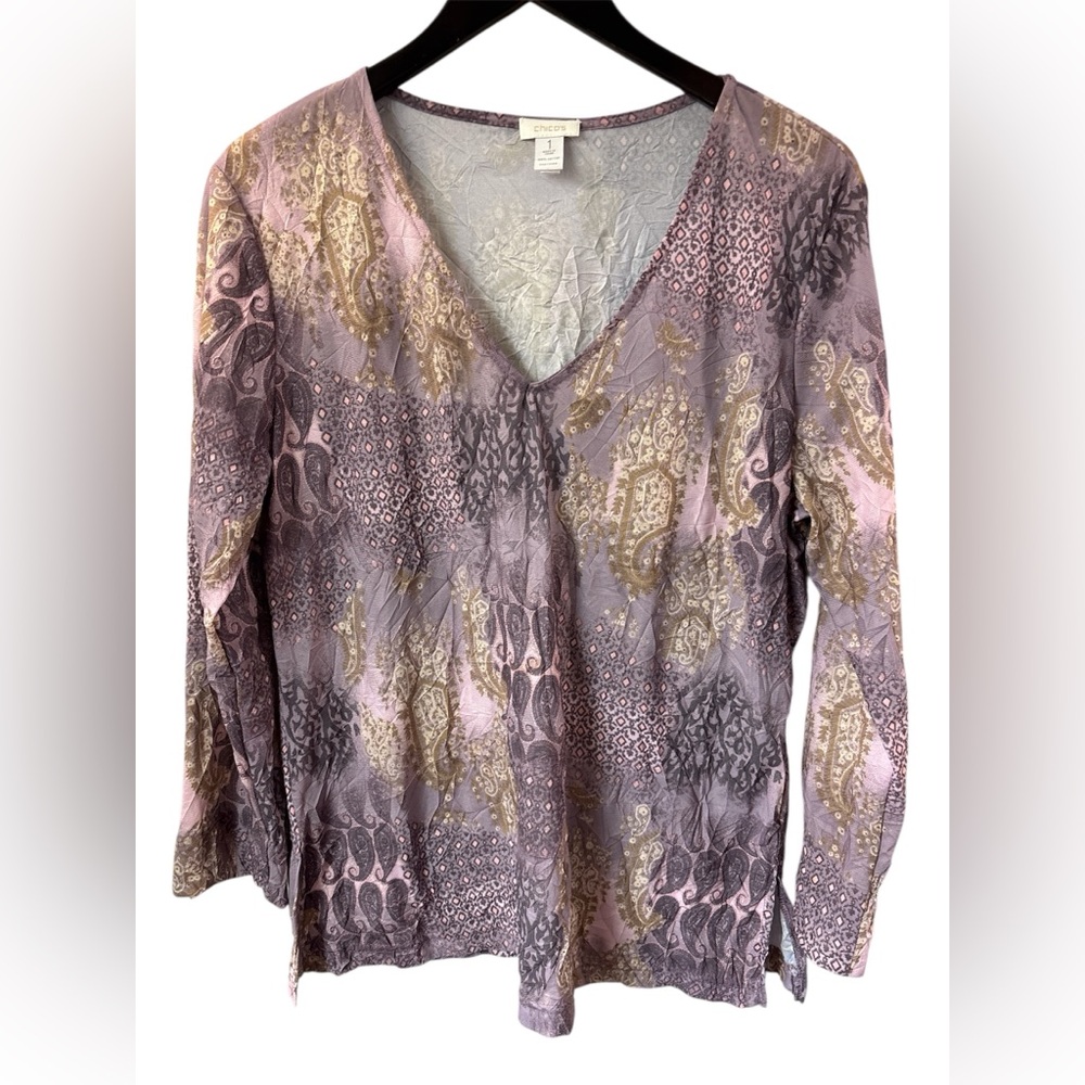 Chico’s V Neck Top in 100% cotton Paisley design size 1 medium 8/10